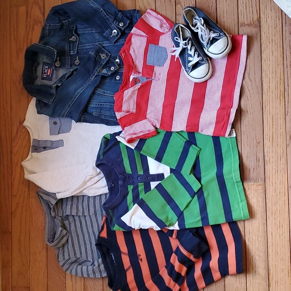 《 Boys Bundle 》 2T Boys Clothing and Shoes